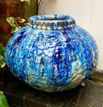 Moon jar